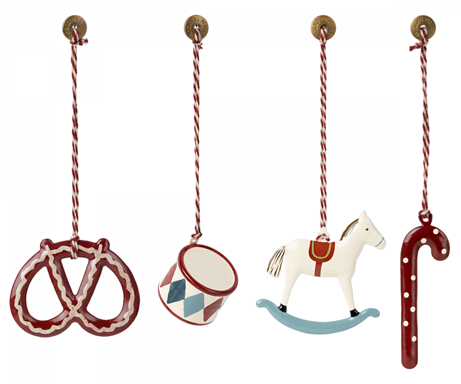 
                
                    Load image into Gallery viewer, Metal Ornament Set | Peter&amp;#39;s Christmas
                
            