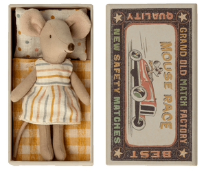 
                
                    Load image into Gallery viewer, Big Sister Mouse in Matchbox
                
            