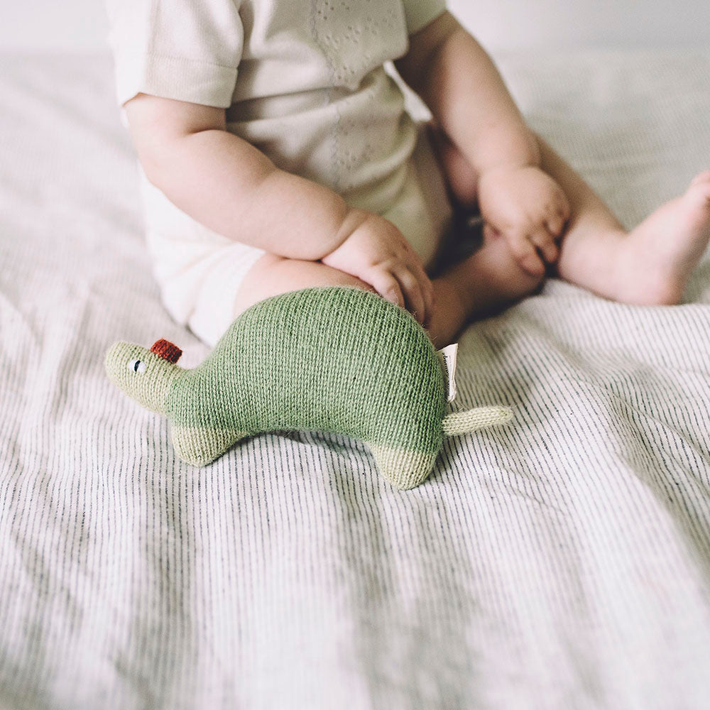 
                
                    Load image into Gallery viewer, Turtle Knit Toy in Olive Green by Main Sauvage
                
            