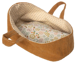 Carry Cot, Micro