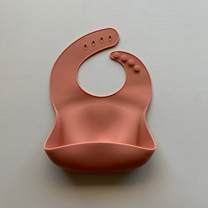Solid Silicone Bib in Clay by Rommer
