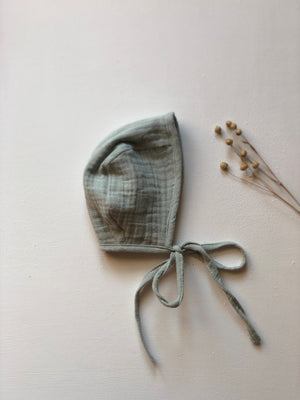 
                
                    Load image into Gallery viewer, Cotton Gauze Round Bonnet for Minikane x Gordis 34cm Dolls | Light Green
                
            