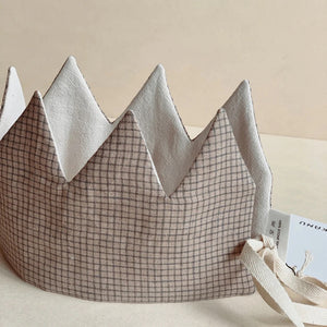 
                
                    Load image into Gallery viewer, MIKANU Linen Birthday Crown | Fudge Check and Cream
                
            