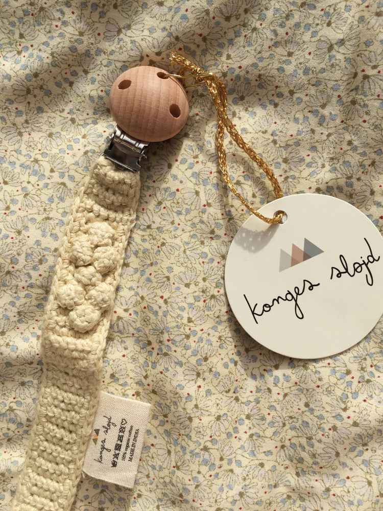 Knitted Organic Cotton Pacifier Clip | Cream