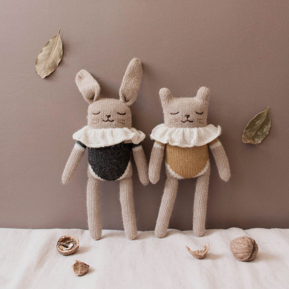 
                
                    Load image into Gallery viewer, Kitten Knitted Soft Toy in Ochre Bodysuit
                
            