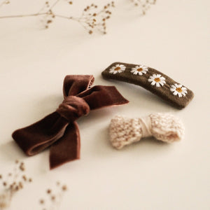 
                
                    Load image into Gallery viewer, Taupe Hair Clip Set
                
            