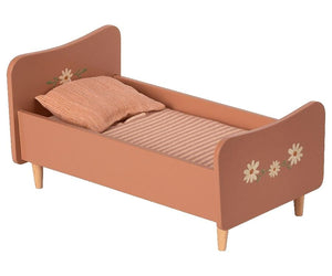 Rose Wooden Bed, Mini
