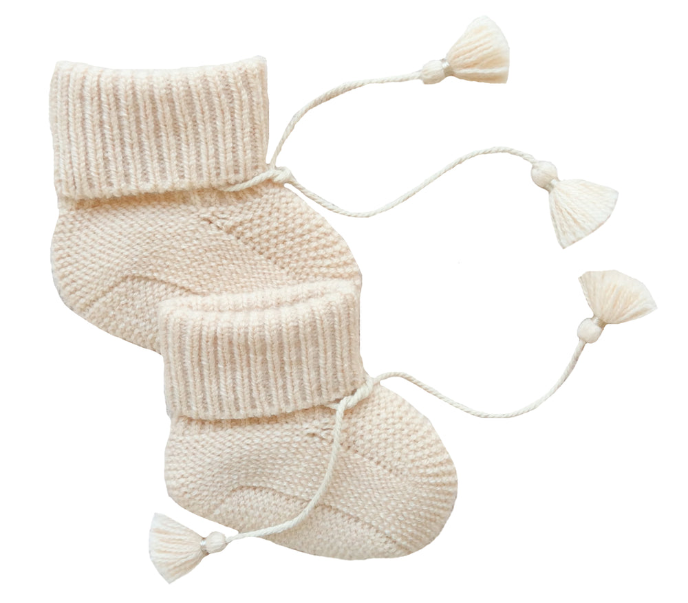 Knitted Booties with Embroidered Pouch - Beige