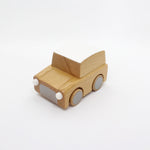 kiko & gg Kuruma Classic Wooden Wind Up Car | Natural